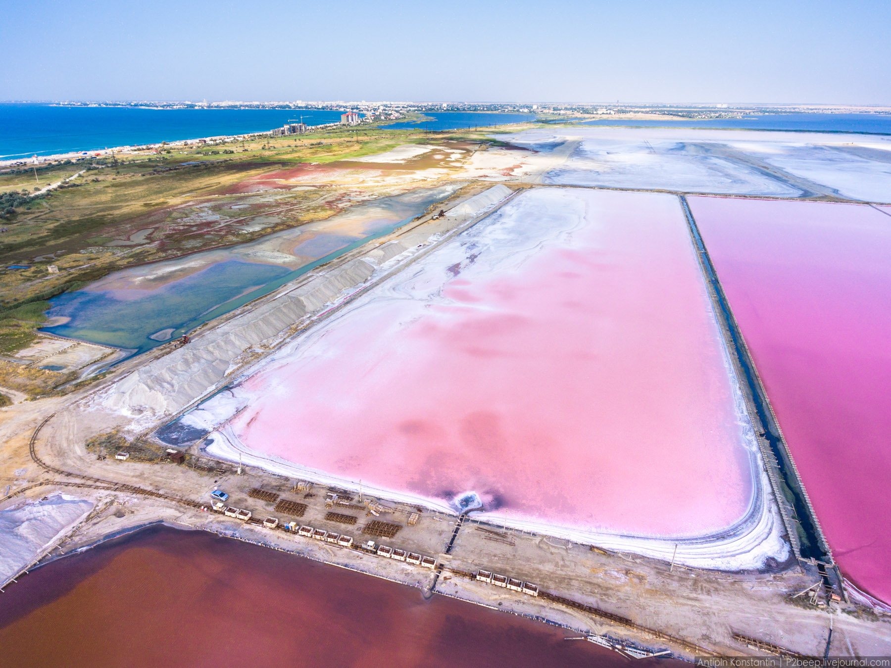 Розовое озеро сиваш