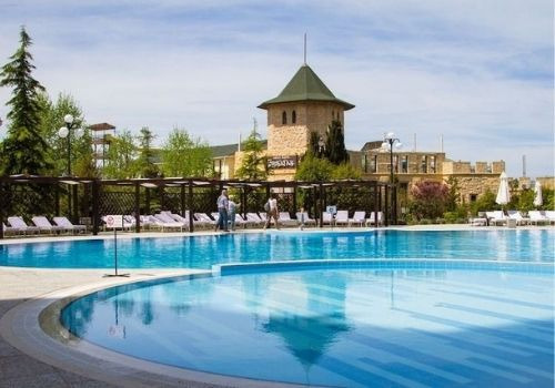 Отдых в Крыму в мае с бассейном