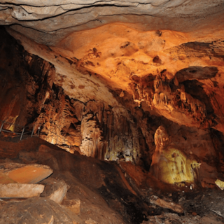 пещера Эмине-Баир-Хосар в Крыму